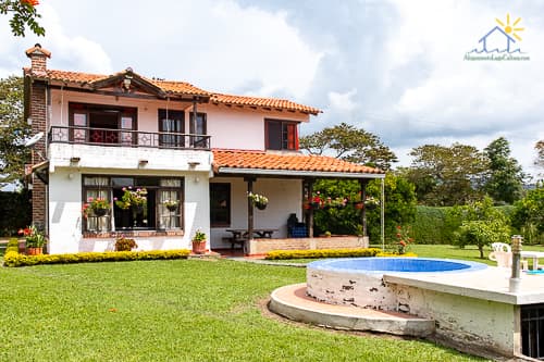 Zona verde, finca 0001 en el Lago Calima