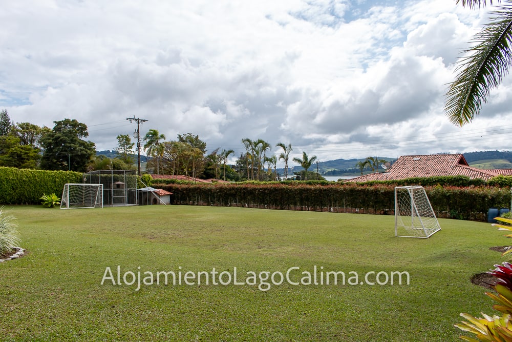 cancha de futbol, Casa campestre 0010 en el Lago Calima