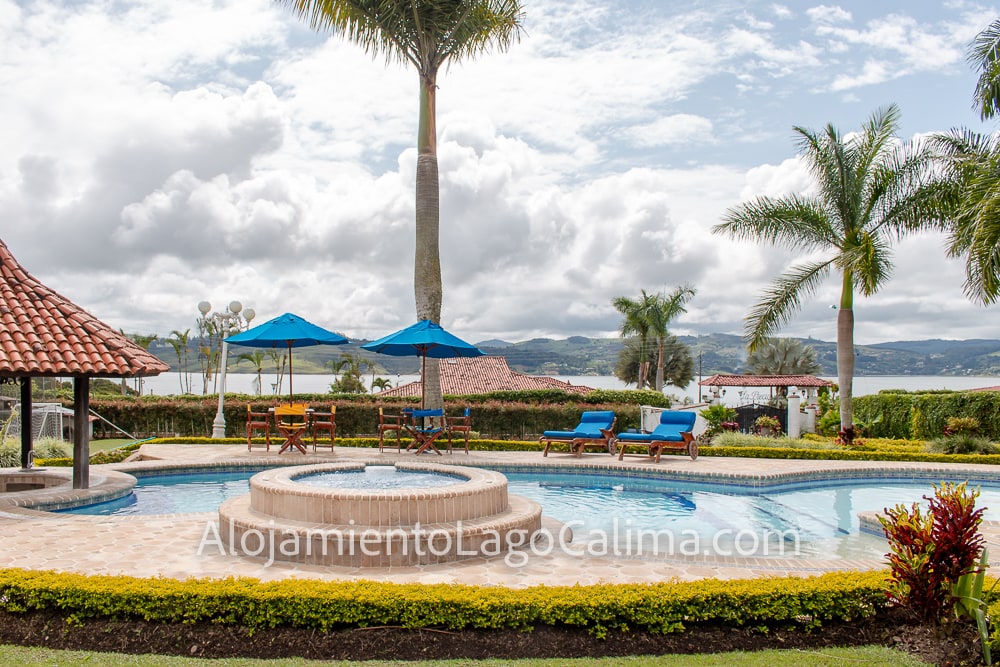 jacuzzi, Casa campestre 0010 en el Lago Calima