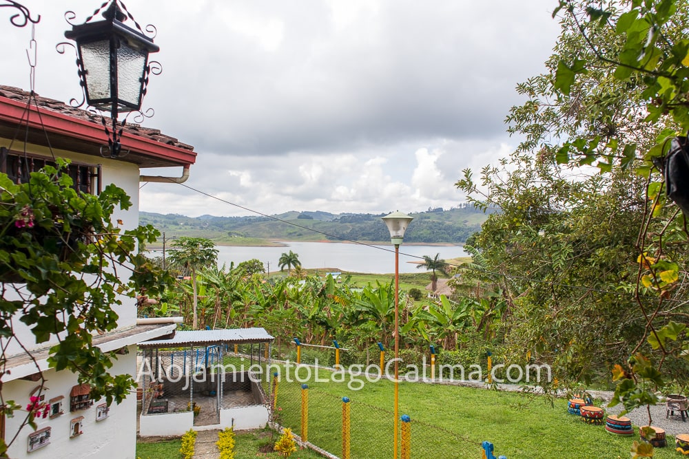 vista, Casa campestre 0048 en el Lago Calima